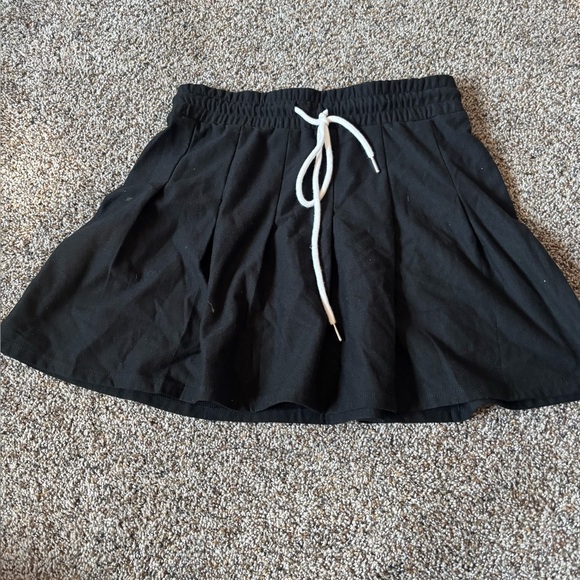 No Boundaries Dresses & Skirts - No Boundaries Black Skirt with White Accents size small